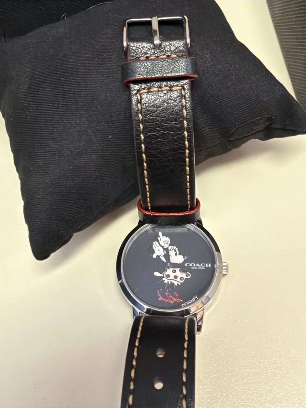 Coach x Disney Minnie Mouse Watch Leather 35mm Box CA.119.7.14.1552